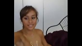 La Performeuse Solo Samoane De La Webcam Se Laisse Aller À Son Plaisir Personnel